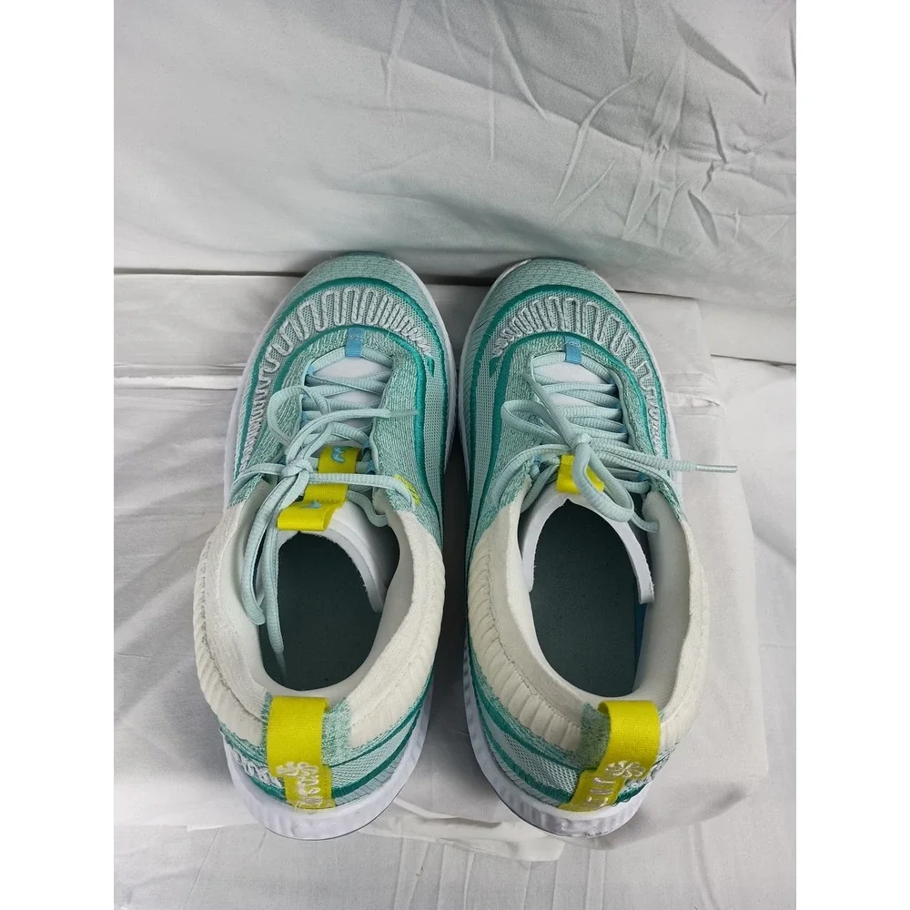 Size 11 - Nike Cosmic Unity 3 Joy